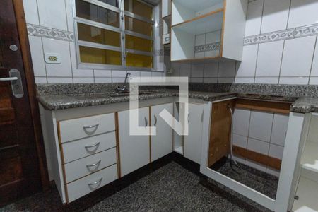 Casa à venda com 150m², 2 quartos e 2 vagasCozinha - Armários