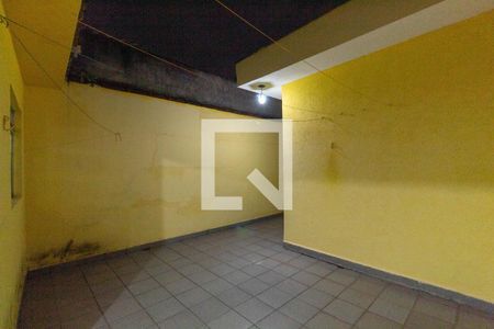 Casa à venda com 150m², 2 quartos e 2 vagasQuintal