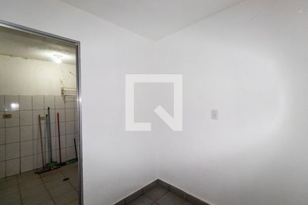 Casa à venda com 150m², 2 quartos e 2 vagasQuarto de Serviço