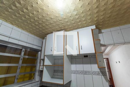 Casa à venda com 150m², 2 quartos e 2 vagasCozinha - Armários