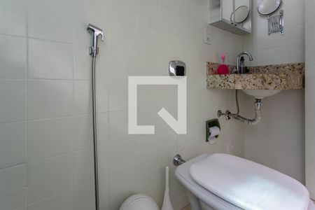 Casa à venda com 150m², 3 quartos e 2 vagas Casa à venda com 150m², 3 quartos e 2 vagasBanheiro da Suíte