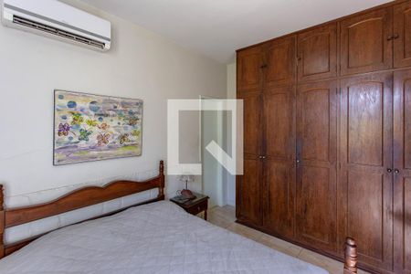 Casa à venda com 150m², 3 quartos e 2 vagas Casa à venda com 150m², 3 quartos e 2 vagasQuarto Suíte