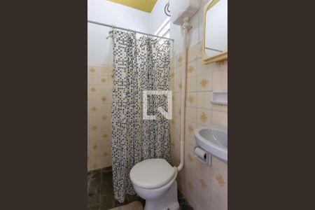 Casa à venda com 150m², 3 quartos e 2 vagas Casa à venda com 150m², 3 quartos e 2 vagasBanheiro de serviço