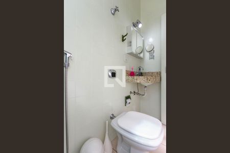 Casa à venda com 150m², 3 quartos e 2 vagas Casa à venda com 150m², 3 quartos e 2 vagasBanheiro da Suíte