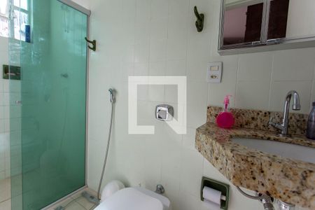 Casa à venda com 150m², 3 quartos e 2 vagas Casa à venda com 150m², 3 quartos e 2 vagasBanheiro da Suíte