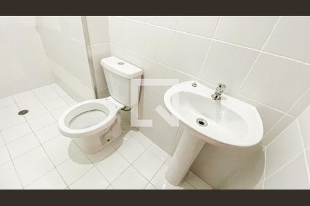 Apartamento à venda com 72m², 3 quartos e 1 vaga Apartamento à venda com 72m², 3 quartos e 1 vagaBanheiro