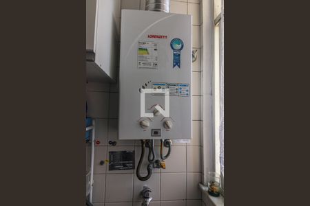 Apartamento à venda com 96m², 3 quartos e 2 vagas Apartamento à venda com 96m², 3 quartos e 2 vagasCozinha e Área de Serviço