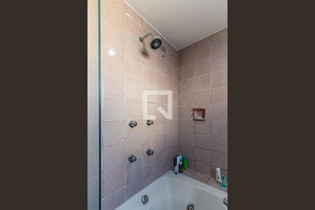 Apartamento à venda com 320m², 4 quartos e 5 vagasSuíte - Banheiro 1