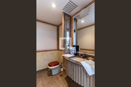 Apartamento à venda com 320m², 4 quartos e 5 vagasLavabo 1