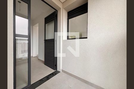 Apartamento à venda com 103m², 3 quartos e 2 vagas Apartamento à venda com 103m², 3 quartos e 2 vagasÁrea de Serviço