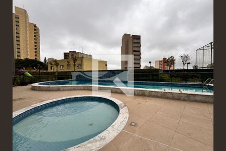 Apartamento à venda com 103m², 3 quartos e 2 vagas Apartamento à venda com 103m², 3 quartos e 2 vagasÁrea comum - Piscina