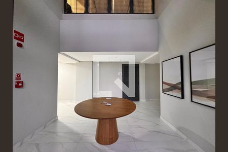 Apartamento à venda com 103m², 3 quartos e 2 vagas Apartamento à venda com 103m², 3 quartos e 2 vagasHall social