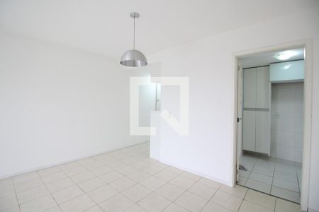 Sala de apartamento para alugar com 4 quartos, 100m² em Jacarepaguá, Rio de Janeiro