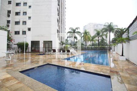 Apartamento para alugar com 100m², 4 quartos e 2 vagasÁrea Comum - Piscina