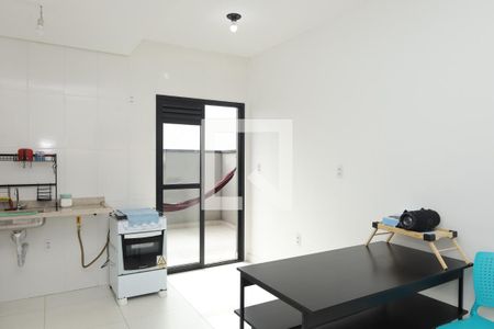 Sala/Cozinha de apartamento para alugar com 1 quarto, 40m² em Itaquera, São Paulo