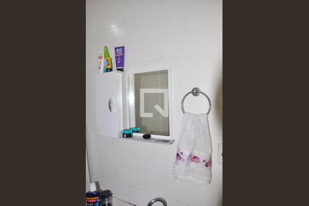 Casa à venda com 100m², 3 quartos e sem vaga Casa à venda com 100m², 3 quartos e sem vagaBanheiro