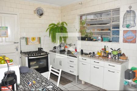 Casa à venda com 100m², 3 quartos e sem vaga Casa à venda com 100m², 3 quartos e sem vagaCozinha