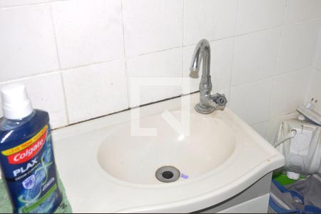 Casa à venda com 100m², 3 quartos e sem vaga Casa à venda com 100m², 3 quartos e sem vagaBanheiro