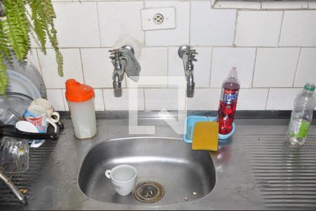 Casa à venda com 100m², 3 quartos e sem vaga Casa à venda com 100m², 3 quartos e sem vagaCozinha