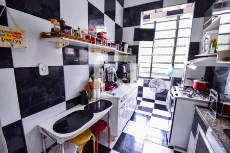 Apartamento à venda com 58m², 2 quartos e sem vagaCozinha
