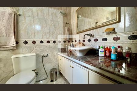 Apartamento à venda com 160m², 4 quartos e 1 vaga Apartamento à venda com 160m², 4 quartos e 1 vagaBanheiro 1