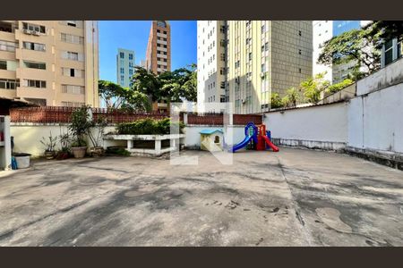 Apartamento à venda com 160m², 4 quartos e 1 vaga Apartamento à venda com 160m², 4 quartos e 1 vagaÁrea comum