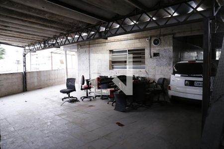 Casa à venda com 700m², 5 quartos e 6 vagasQuintal