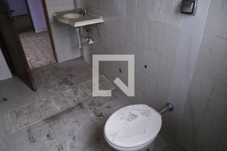 Casa à venda com 700m², 5 quartos e 6 vagasBanheiro Social