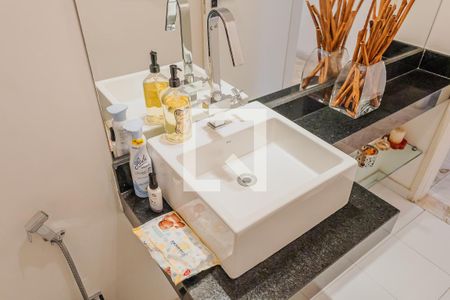 Apartamento à venda com 246m², 2 quartos e 2 vagasBanheiro