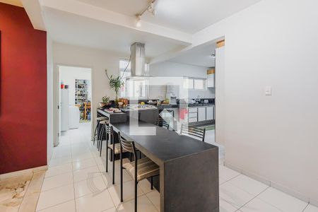 Apartamento à venda com 246m², 2 quartos e 2 vagasCozinha