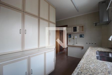 Apartamento à venda com 209m², 4 quartos e 3 vagasCozinha