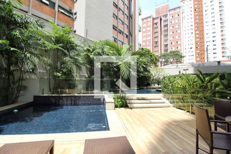 Apartamento à venda com 209m², 4 quartos e 3 vagasÁrea Comum - Piscina