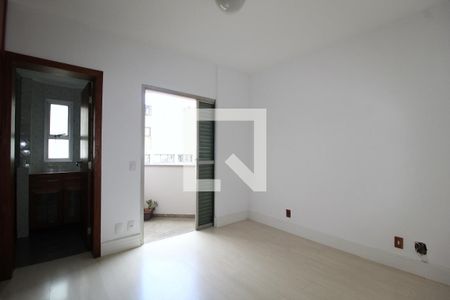 Apartamento à venda com 209m², 4 quartos e 3 vagasQuarto 3 - Suíte