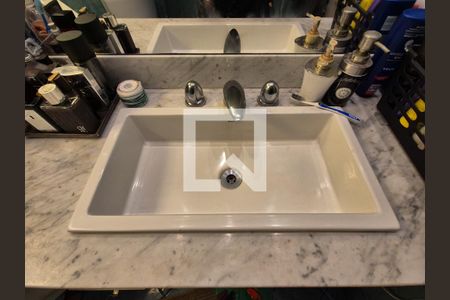 Apartamento à venda com 185m², 2 quartos e 2 vagasBanheiro da Suíte 2