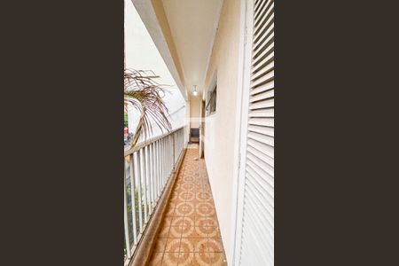 Casa à venda com 174m², 4 quartos e 2 vagasVaranda Suite 