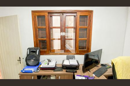 Casa à venda com 174m², 4 quartos e 2 vagasEscritorio - Área de Serviço