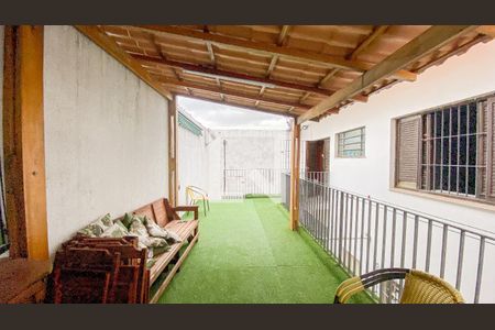 Casa à venda com 174m², 4 quartos e 2 vagasVaranda Quarto 1