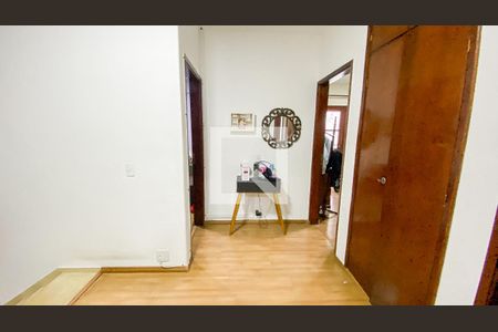 Casa à venda com 174m², 4 quartos e 2 vagasHall entre Quartos