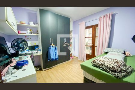 Casa à venda com 174m², 4 quartos e 2 vagasQuarto 2