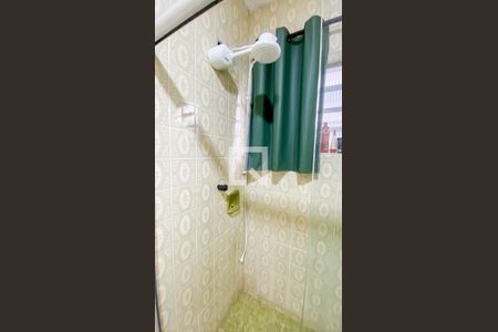 Casa à venda com 174m², 4 quartos e 2 vagasBanheiro