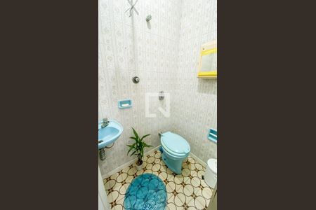 Casa à venda com 174m², 4 quartos e 2 vagasBanheiro - Área de Serviço