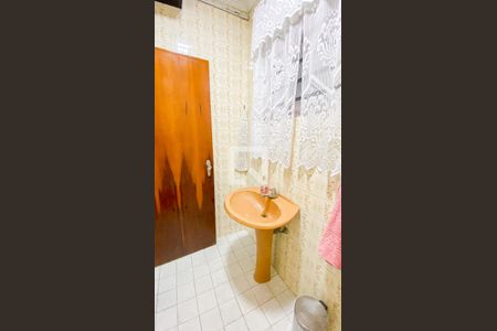 Casa à venda com 174m², 4 quartos e 2 vagasLavabo