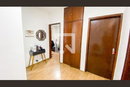 Casa à venda com 174m², 4 quartos e 2 vagasHall entre Quartos