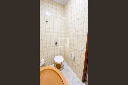 Casa à venda com 174m², 4 quartos e 2 vagasLavabo