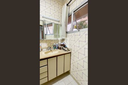 Casa à venda com 174m², 4 quartos e 2 vagasBanheiro da Suíte 