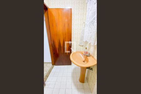 Casa à venda com 174m², 4 quartos e 2 vagasLavabo