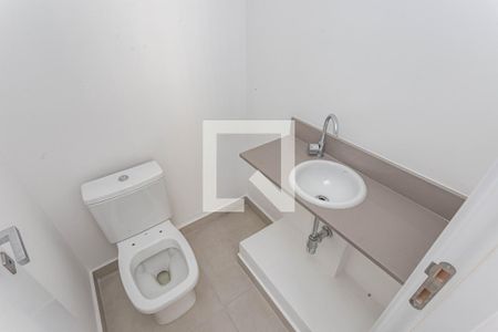 Apartamento à venda com 154m², 3 quartos e 2 vagas Apartamento à venda com 154m², 3 quartos e 2 vagasBAnheiro de Serviços