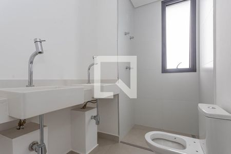 Apartamento à venda com 154m², 3 quartos e 2 vagas Apartamento à venda com 154m², 3 quartos e 2 vagasBanheiro Suite 1
