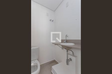 Apartamento à venda com 154m², 3 quartos e 2 vagas Apartamento à venda com 154m², 3 quartos e 2 vagasBAnheiro de Serviços