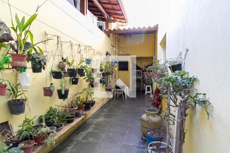 Casa à venda com 304m², 4 quartos e 1 vagaQuintal